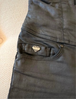 Pantalón Salsa Efecto Piel Negro Talla 28