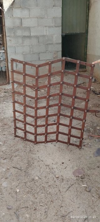 2 Rastras Agrícolas Antiguas