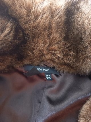 Chaquetón corto pelo marrón