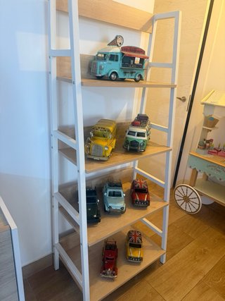 Estantería Metálica y Madera