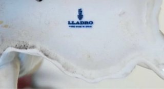 Enseñando a rezar - Lladró