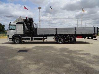 Volvo FM 370 - CAMIONES CON GRUA