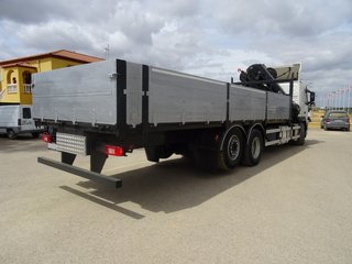 Volvo FM 370 - CAMIONES CON GRUA