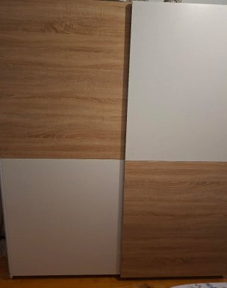 Armario corredero madera y blanco