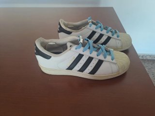 Zapatillas Adidas Superstar Blancas y Azules
