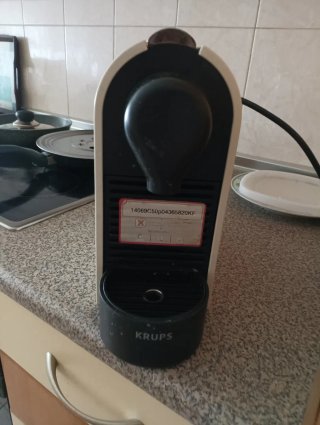 Cafetera Nespresso Krups Blanca