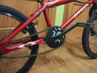 Bicicleta BMX Roja