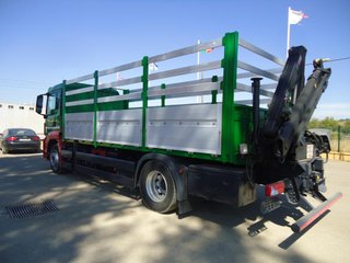 MAN TGM 18 390-CAMIONES CON GRUA