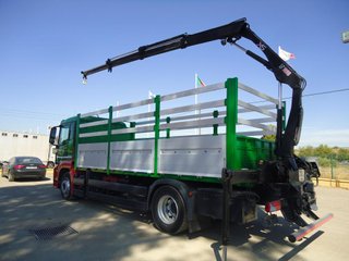 MAN TGM 18 390-CAMIONES CON GRUA