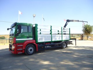 MAN TGM 18 390-CAMIONES CON GRUA