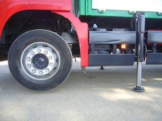 MAN TGM 18 390-CAMIONES CON GRUA