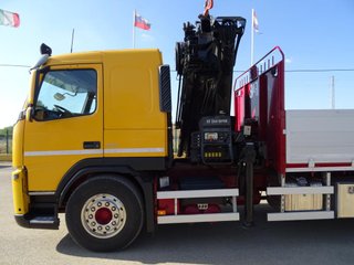 Volvo FM 410--CAMIONES CON GRUA