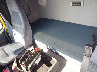 Volvo FM 410--CAMIONES CON GRUA