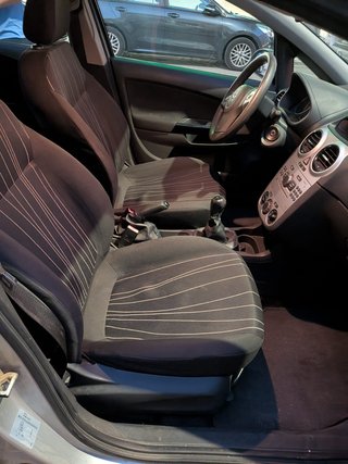 Opel Corsa D 1.4 90CV - 2009 - 141000km - Gasolina
