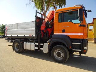 MAN TGA 18 390 D20--CAMIONES CON GRUA
