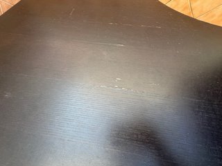 Mesa de ordenador y despacho con soporte torre PC