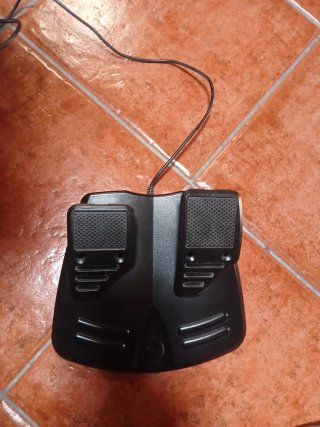 Volante Logitech PS1/PS2 F1
