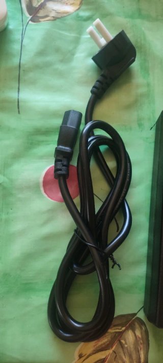 Adaptador de corriente 220V a 12V