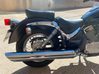 Suzuki Intruder 125 CC Negra