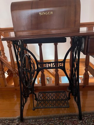 Máquina de coser Singer antigua