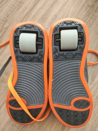 Zapatillas Heelys con ruedas talla-34