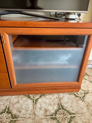 Mueble comedor cerezo macizo con vitrina