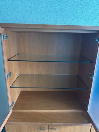 Mueble comedor cerezo macizo con vitrina