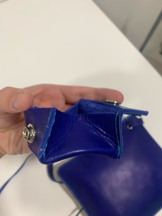 Bolso artesanal azul y amarillo