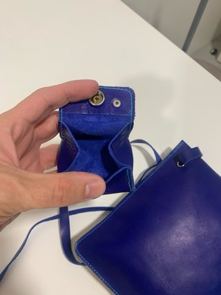 Bolso artesanal azul y amarillo