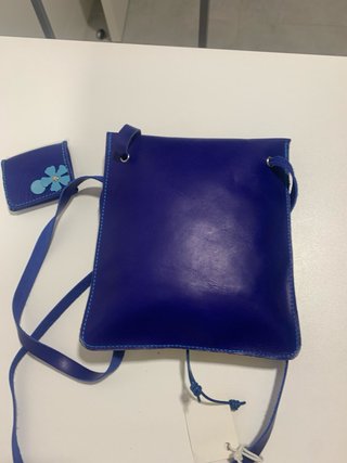 Bolso artesanal azul y amarillo