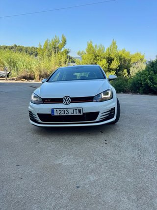 Volkswagen Golf GTI performance
