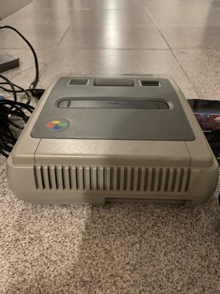 Consola Super Nintendo SNES + 2 mandos + 9 juegos