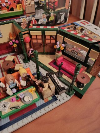 Lego Central Perk Friends