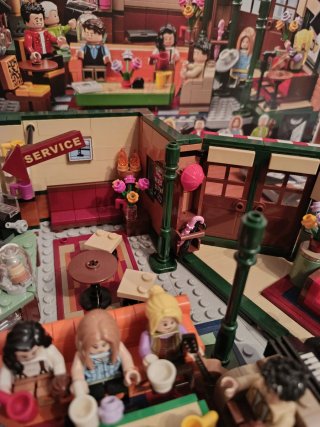 Lego Central Perk Friends
