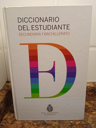 Diccionario del Estudiante – RAE / Santillana