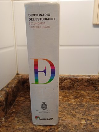 Diccionario del Estudiante – RAE / Santillana