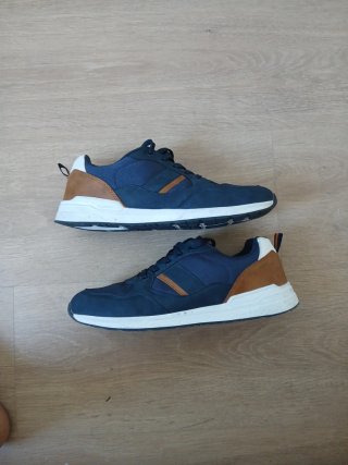 Zapatillas de vestir niño azul marino
