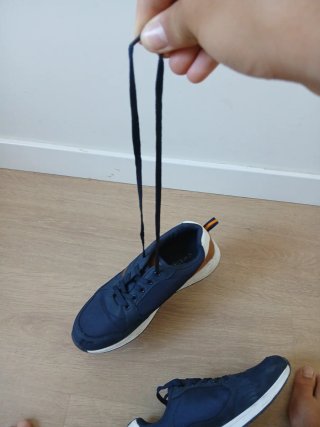 Zapatillas de vestir niño azul marino