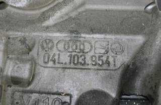Tapa motor 04l103954t audi a3 sportback 8va 132931