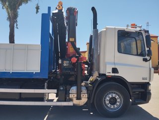 Mercedes ATEGO 1524--CAMIONES CON GRUA