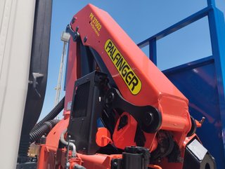 Mercedes ATEGO 1524--CAMIONES CON GRUA
