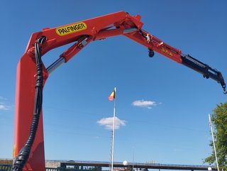 Volvo ATEGO 1524--CAMIONES CON GRUA