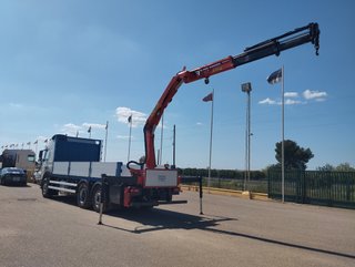 Volvo ATEGO 1524--CAMIONES CON GRUA