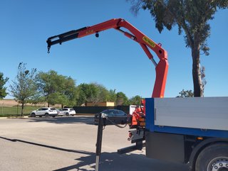 Volvo ATEGO 1524--CAMIONES CON GRUA