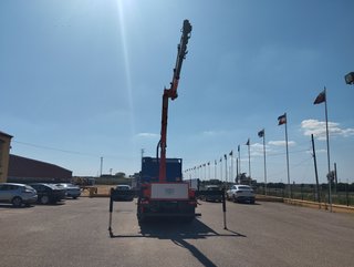 Volvo ATEGO 1524--CAMIONES CON GRUA
