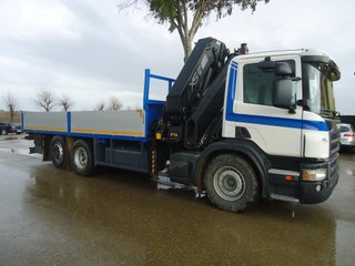 Scania P 360--CAMIONES CON GRUA