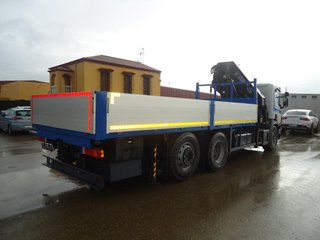 Scania P 360--CAMIONES CON GRUA