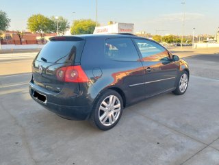 Volkswagen Golf 2004