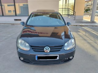 Volkswagen Golf 2004