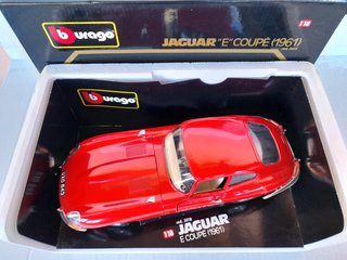 1/18 MODELLO JAGUAR E COUPE ROSSO NO POLISTIL